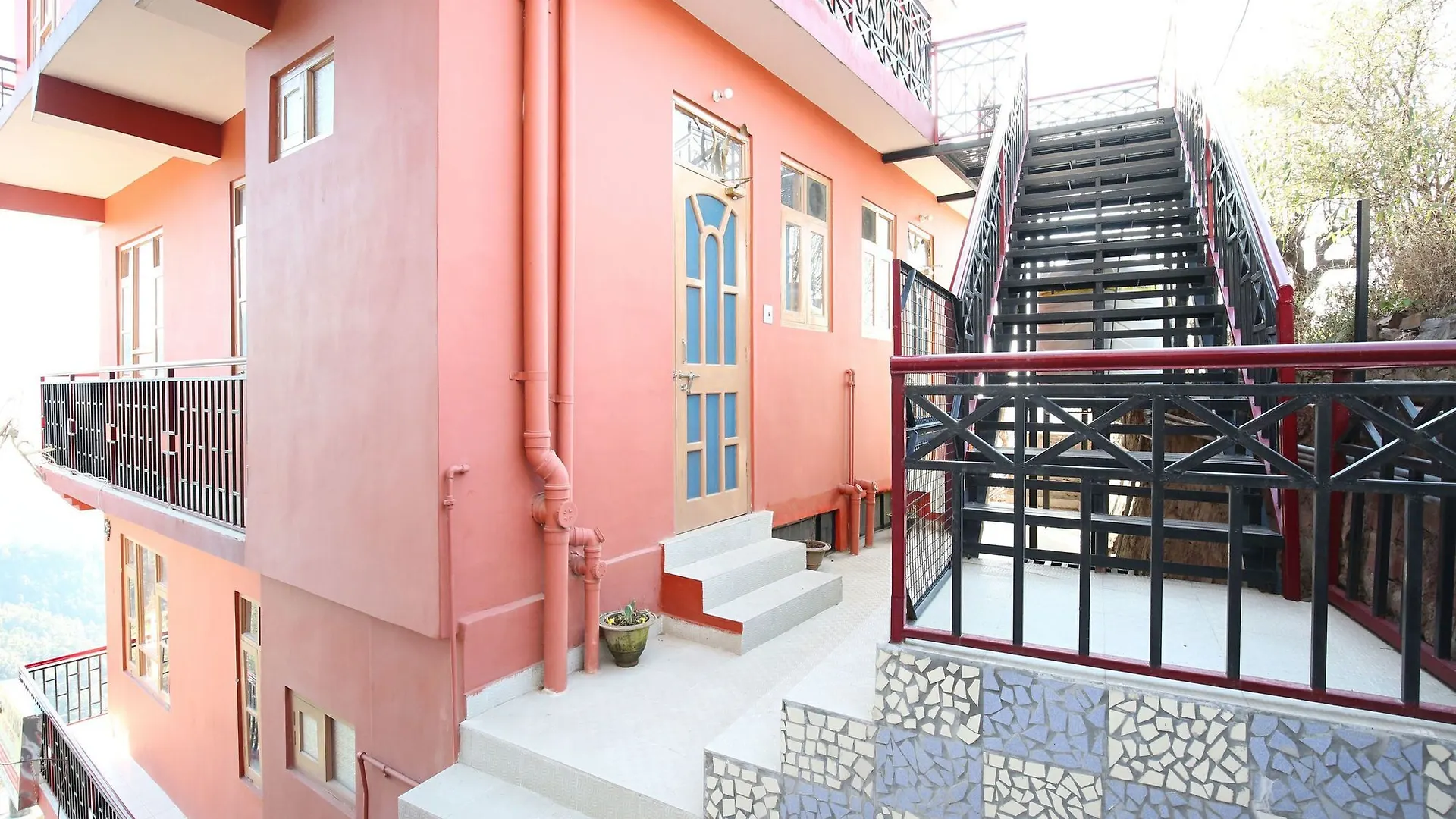 Oyo 12718 Home 1Bhk City View Shimla
